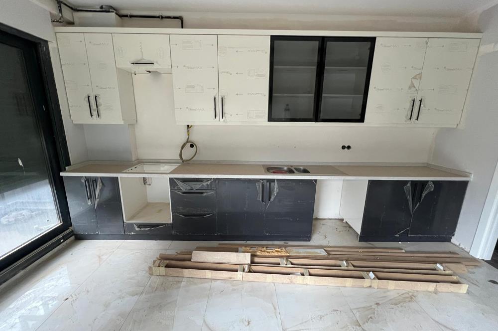 C21 BAL'DAN TOYGAR MAH. GENİŞ TERASLI SATILIK 4+1 VİLLA