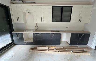 C21 BAL'DAN TOYGAR MAH. GENİŞ TERASLI SATILIK 4+1 VİLLA