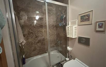 Çengelköy Bahçeli Vadi Sitesinde 1+1 Satılık Daire