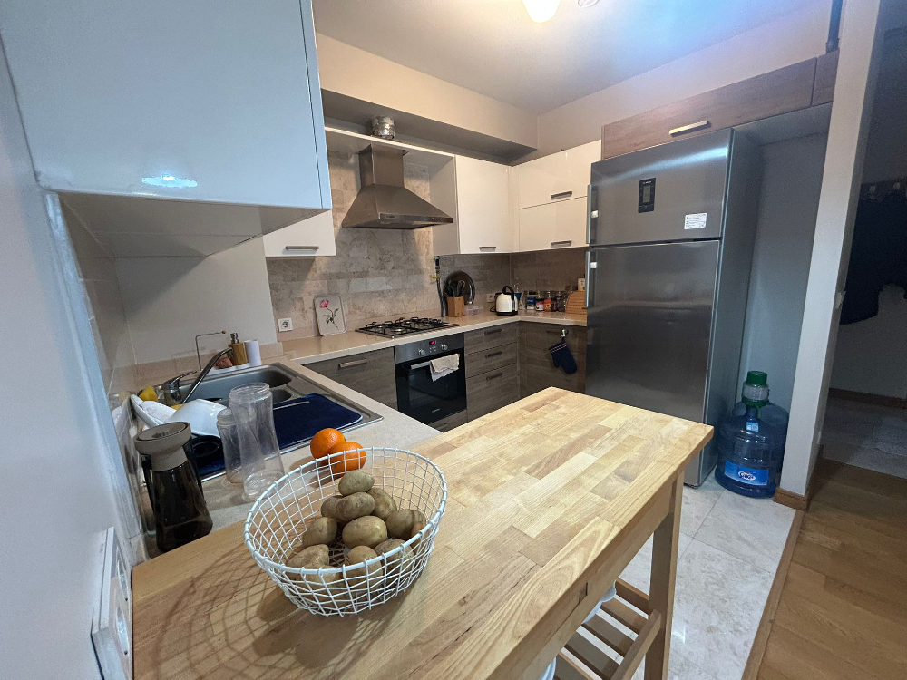 Çengelköy Bahçeli Vadi Sitesinde 1+1 Satılık Daire