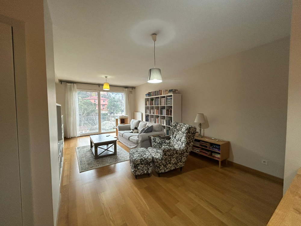 Çengelköy Bahçeli Vadi Sitesinde 1+1 Satılık Daire