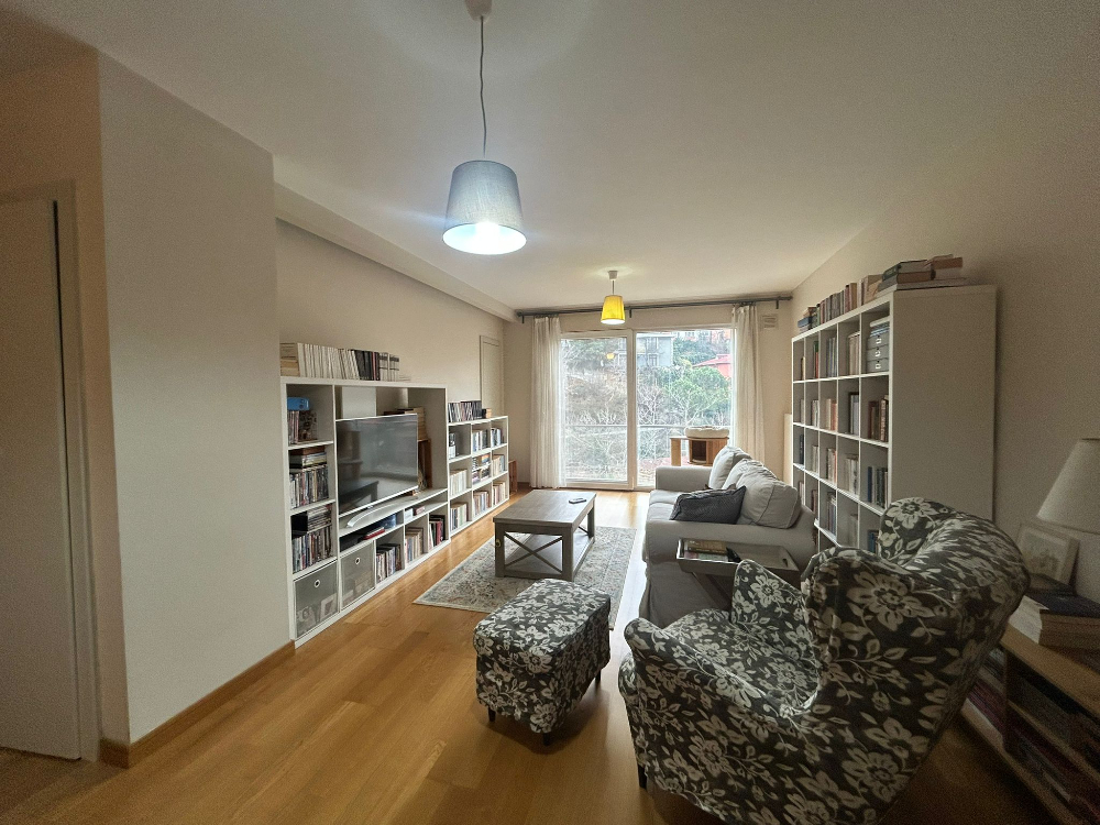 Çengelköy Bahçeli Vadi Sitesinde 1+1 Satılık Daire