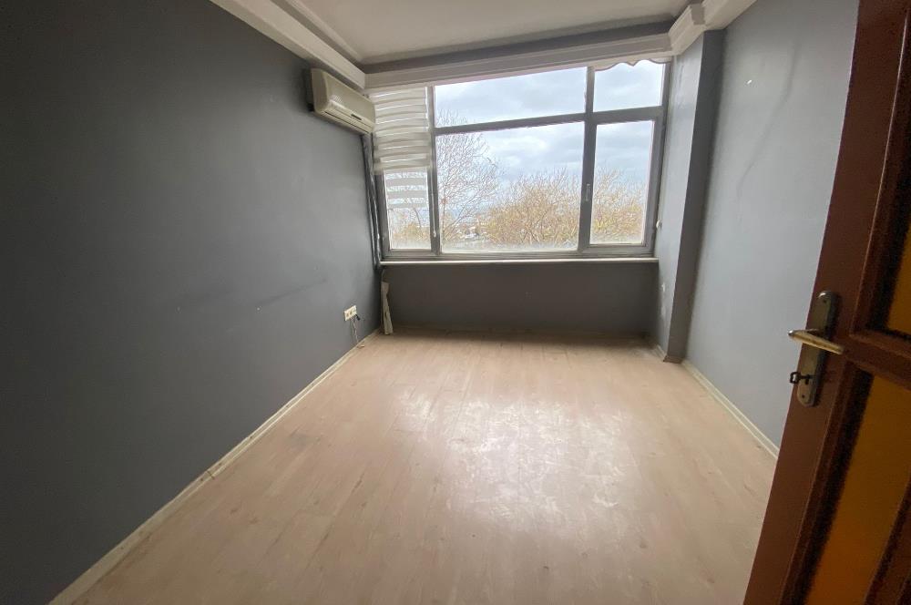 KARTAL BANKALAR CADDESİ'NDE KİRALIK 1+1 BÜRO OFİS