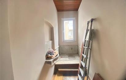 Kadiköyün kalbinde harika konumda komple kiralık işyeri