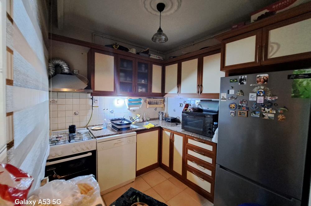 İcadiye’de Fıstıkağacı Metroya Yakın Krediye Uygun Satılık 3+1