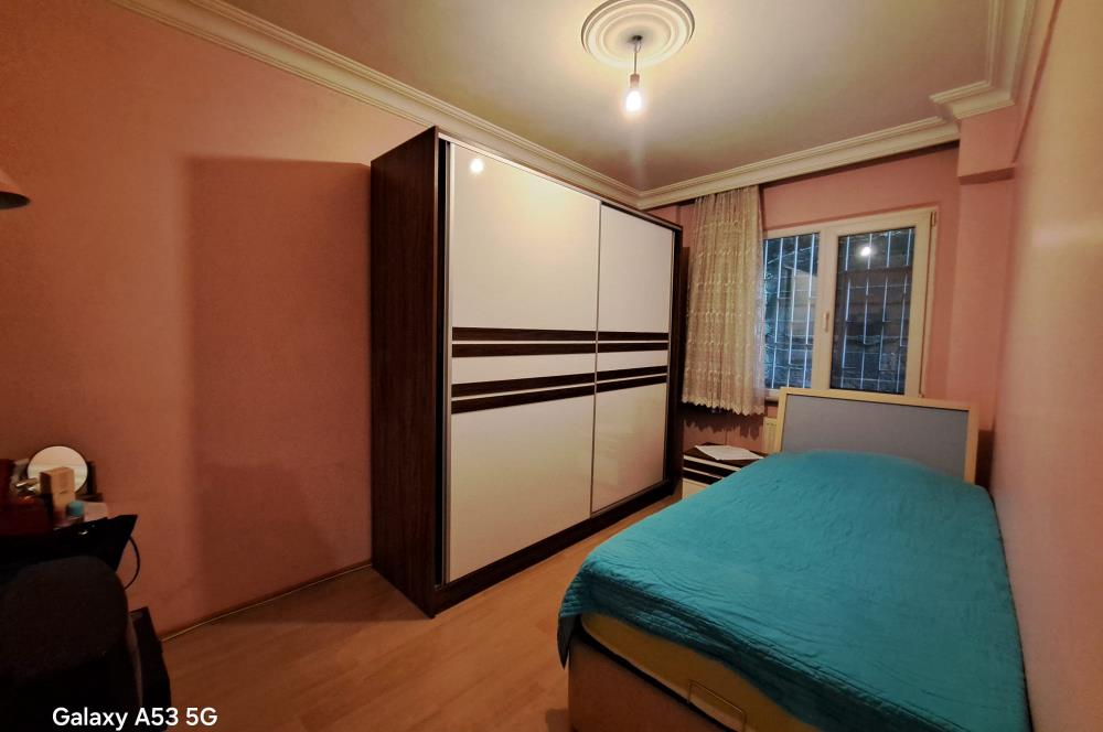 İcadiye’de Fıstıkağacı Metroya Yakın Krediye Uygun Satılık 3+1