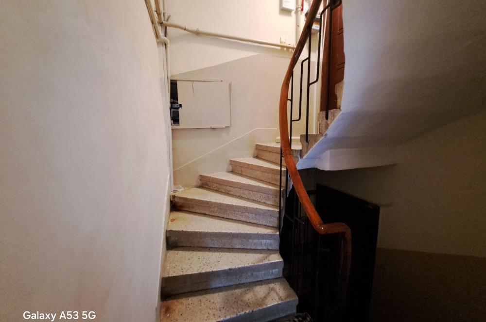 İcadiye’de Fıstıkağacı Metroya Yakın Krediye Uygun Satılık 3+1