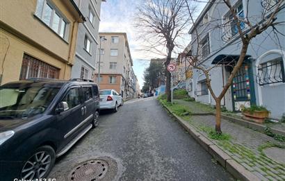 İcadiye’de Fıstıkağacı Metroya Yakın Krediye Uygun Satılık 3+1