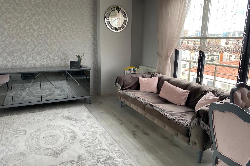 MALTEPE'DE DENİZ MANZARALI KİRALIK FERAH DAİRE 