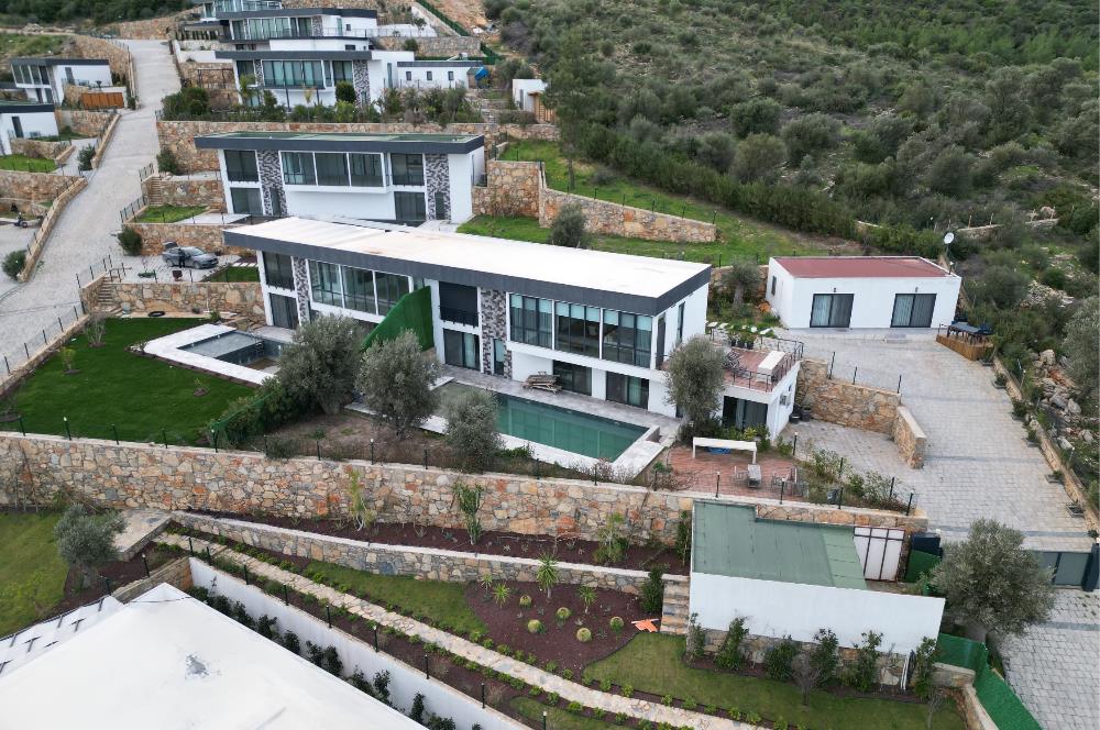 BODRUM KIZILAĞAÇ SATILIK 7+1 DUBLEKS VİLLA