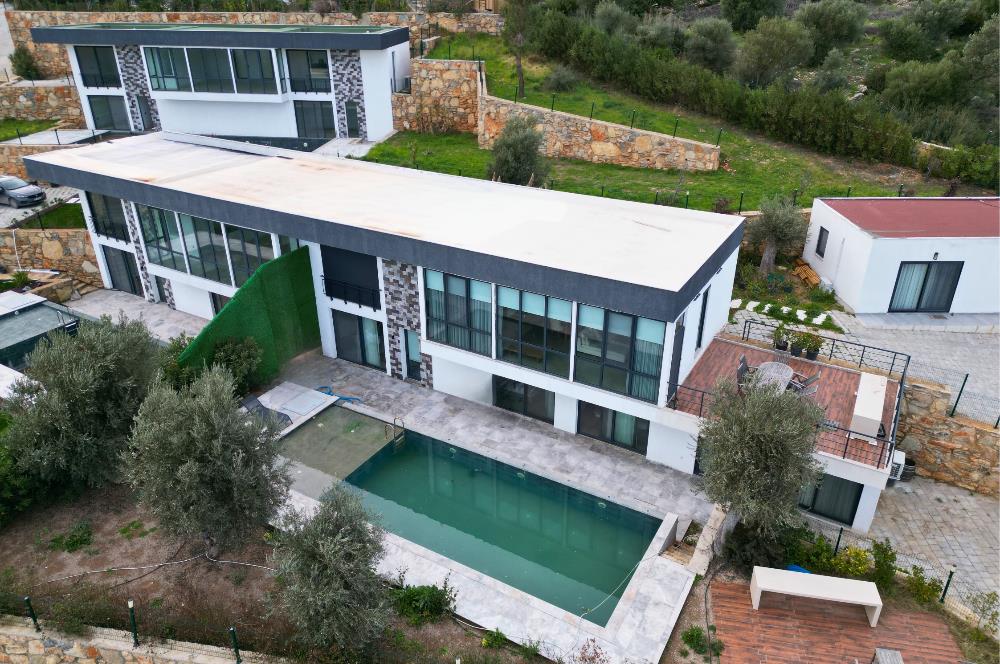 BODRUM KIZILAĞAÇ SATILIK 7+1 DUBLEKS VİLLA