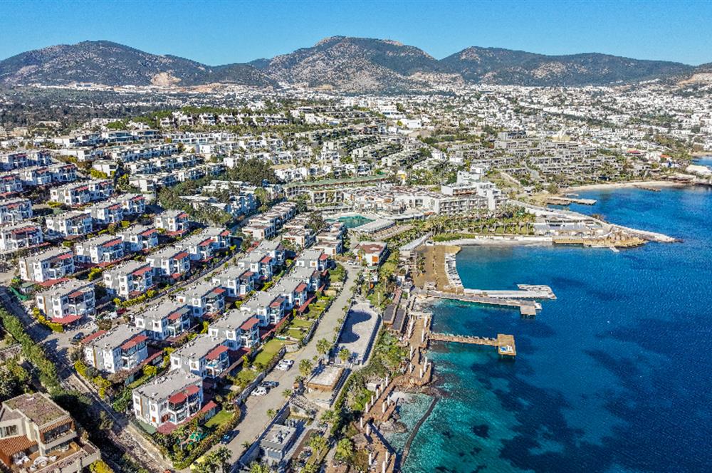 Bodrum Aura Residence Plajlı Manzaralı Bahçeli Satılık 3+1 Daire