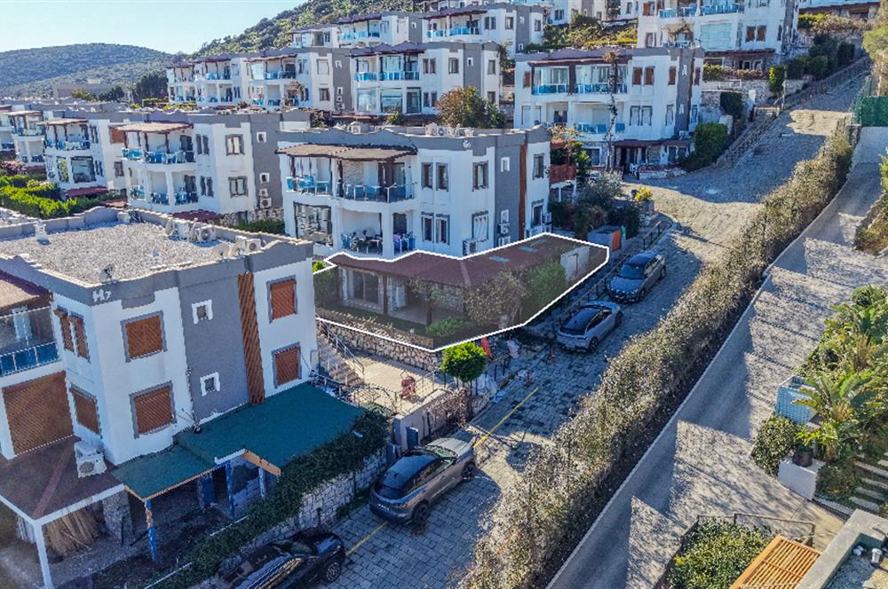 Bodrum Aura Residence Plajlı Manzaralı Bahçeli Satılık 3+1 Daire