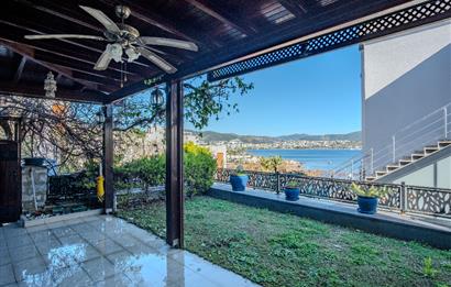 Bodrum Aura Residence Plajlı Manzaralı Bahçeli Satılık 3+1 Daire