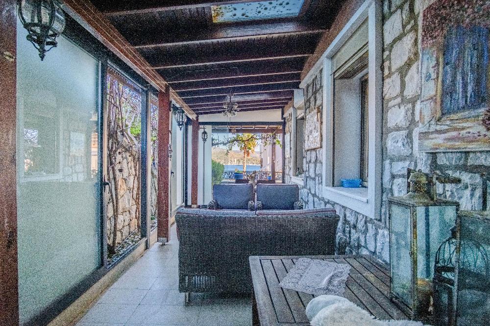 Bodrum Aura Residence Plajlı Manzaralı Bahçeli Satılık 3+1 Daire