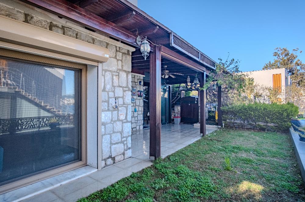 Bodrum Aura Residence Plajlı Manzaralı Bahçeli Satılık 3+1 Daire