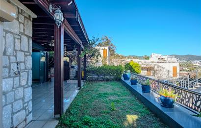 Bodrum Aura Residence Plajlı Manzaralı Bahçeli Satılık 3+1 Daire