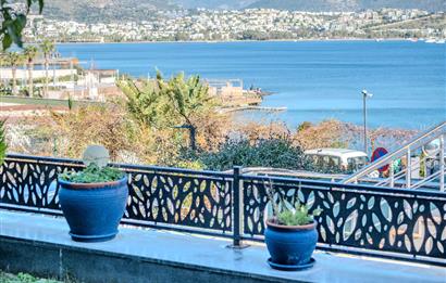 Bodrum Aura Residence Plajlı Manzaralı Bahçeli Satılık 3+1 Daire