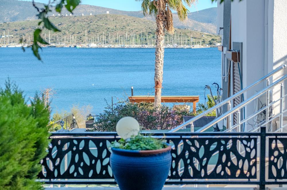 Bodrum Aura Residence Plajlı Manzaralı Bahçeli Satılık 3+1 Daire