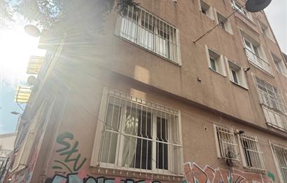 CİHANGİR MERKEZDE GİRİŞ KATI BOŞ SATILIK DAİRE