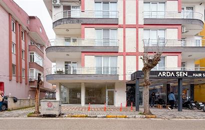 Balıkesir Karesi Üçpınar Yolu caddesinde Karesi Cami karşısı SATILIK DÜKKAN C21BAL