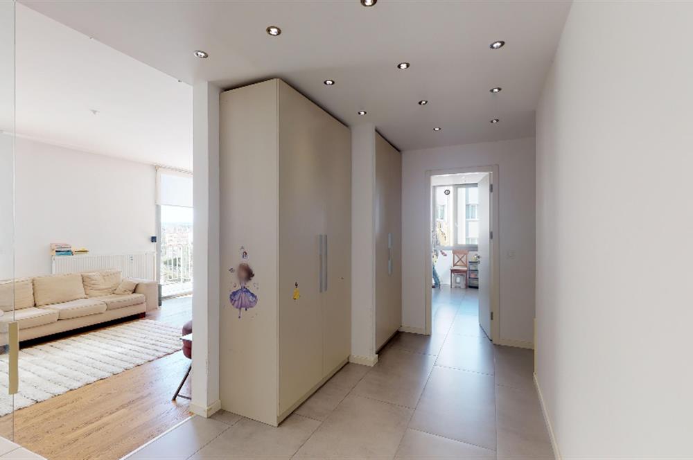 C21'DEN KEMERLİFE 22 SİTESİ'NDE AYDINLIK, FERAH GENİŞ DAİRE