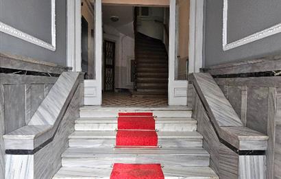 ŞİŞLİ ABİDE-İ HÜRRİYET CADDESİ ÜZERİNDE KİRALIK 3+1 DAİRE
