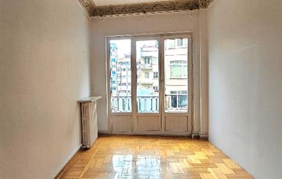 ŞİŞLİ ABİDE-İ HÜRRİYET CADDESİ ÜZERİNDE KİRALIK 3+1 DAİRE