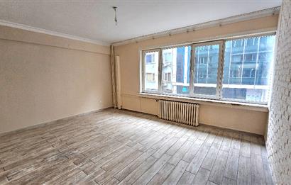 ŞİŞLİ ABİDE-İ HÜRRİYET CADDESİ ÜZERİNDE KİRALIK 4+1 DAİRE