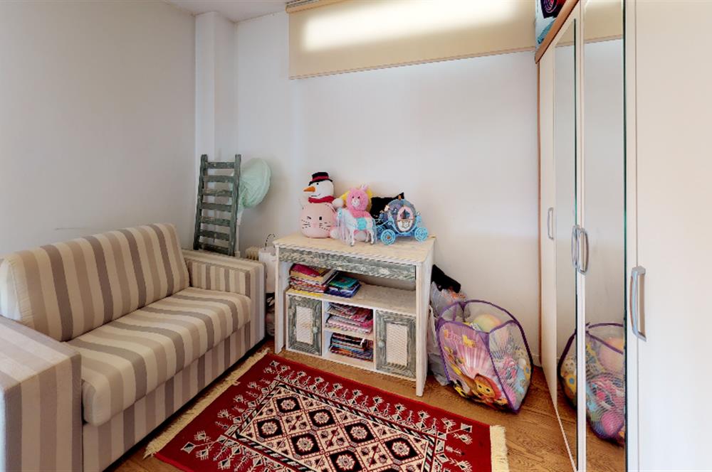 C21'DEN KEMERLİFE 22 SİTESİ'NDE AYDINLIK, FERAH GENİŞ DAİRE