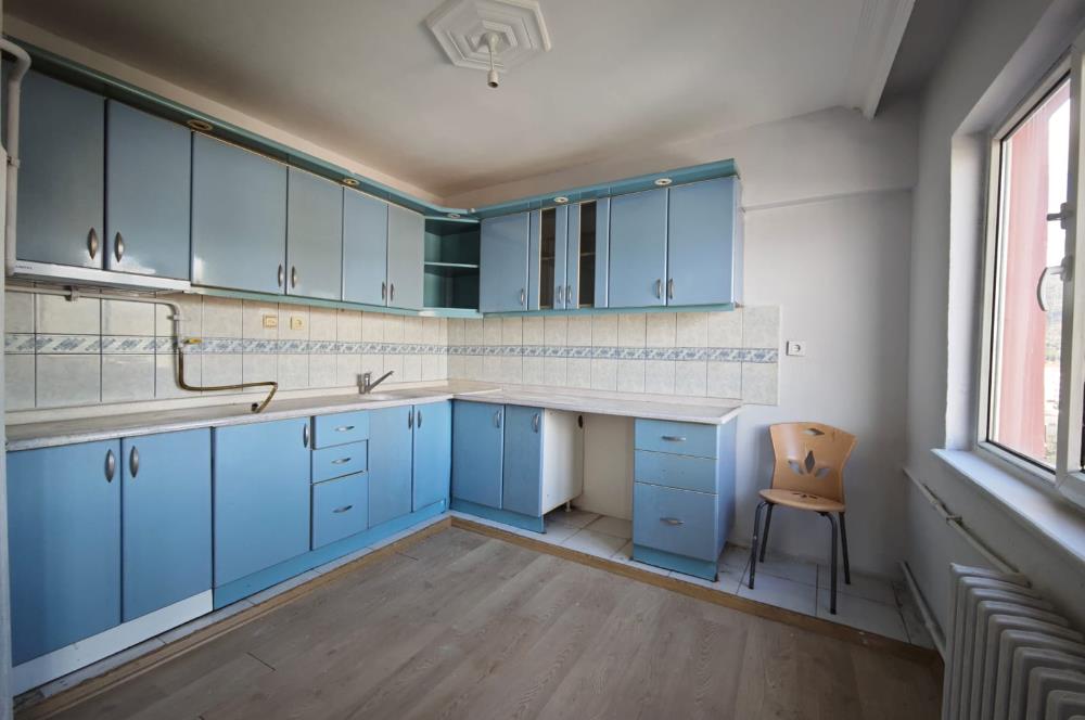 CENTRUY 21 BAL'DAN ADNAN MENDERES MAHALLESİ KİRALIK 2+1 DAİRE