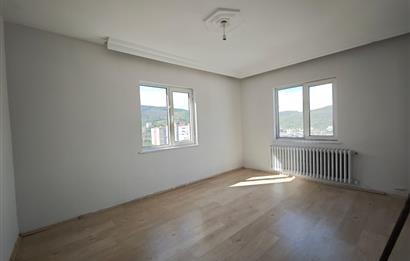 CENTRUY 21 BAL'DAN ADNAN MENDERES MAHALLESİ KİRALIK 2+1 DAİRE