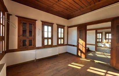 SAFRANBOLU ESKİ ÇARŞIDA RESTORASYONLU, BAHÇELİ SATILIK KONAK
