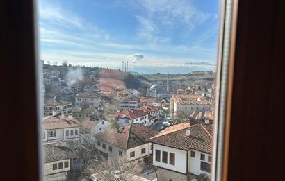 SAFRANBOLU ESKİ ÇARŞIDA RESTORASYONLU, BAHÇELİ SATILIK KONAK