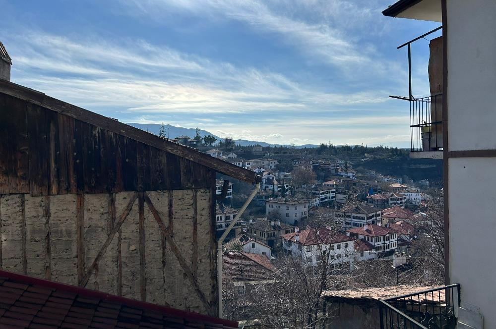 SAFRANBOLU ESKİ ÇARŞIDA RESTORASYONLU, BAHÇELİ SATILIK KONAK