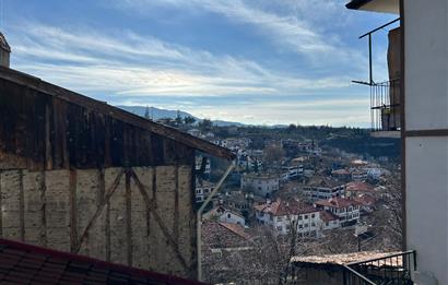 SAFRANBOLU ESKİ ÇARŞIDA RESTORASYONLU, BAHÇELİ SATILIK KONAK