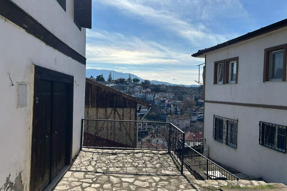 SAFRANBOLU ESKİ ÇARŞIDA RESTORASYONLU, BAHÇELİ SATILIK KONAK