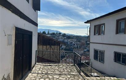 SAFRANBOLU ESKİ ÇARŞIDA RESTORASYONLU, BAHÇELİ SATILIK KONAK