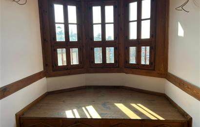 SAFRANBOLU ESKİ ÇARŞIDA RESTORASYONLU, BAHÇELİ SATILIK KONAK