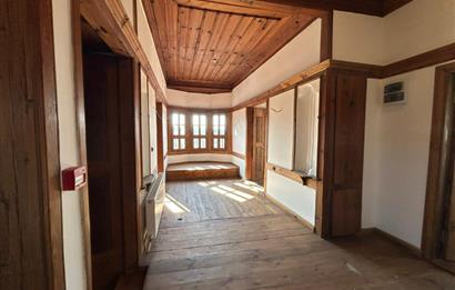 SAFRANBOLU ESKİ ÇARŞIDA RESTORASYONLU, BAHÇELİ SATILIK KONAK