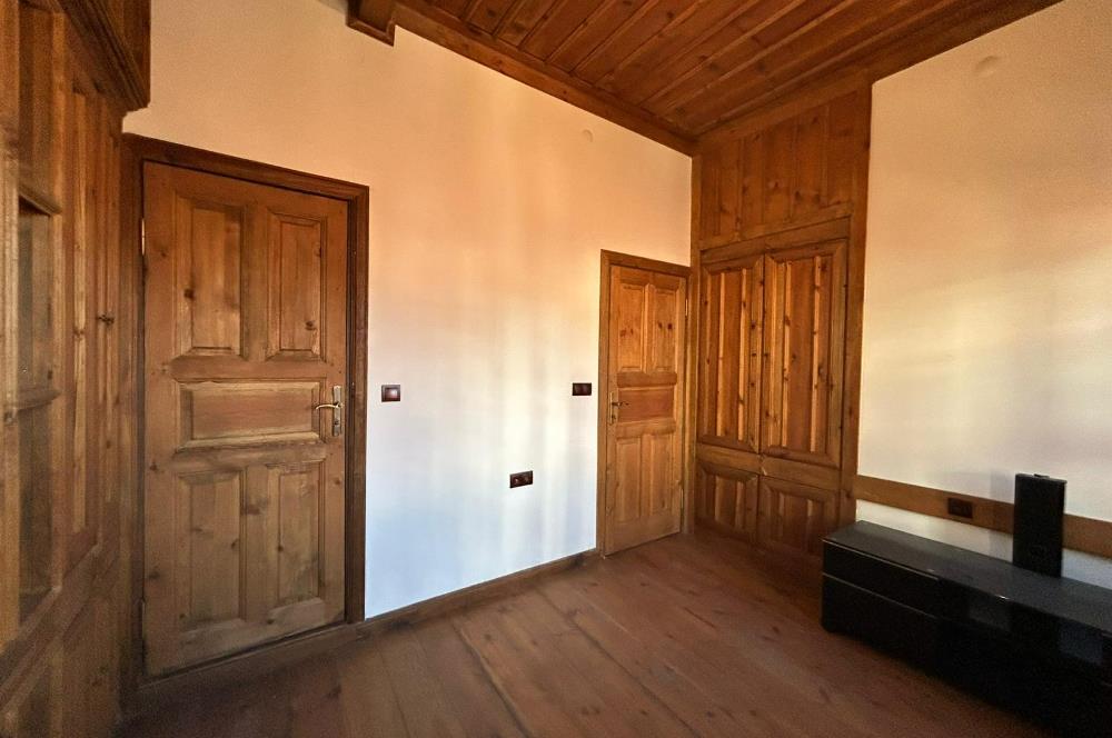 SAFRANBOLU ESKİ ÇARŞIDA RESTORASYONLU, BAHÇELİ SATILIK KONAK