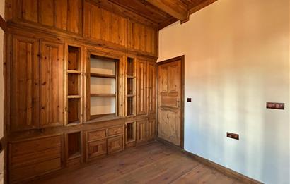 SAFRANBOLU ESKİ ÇARŞIDA RESTORASYONLU, BAHÇELİ SATILIK KONAK