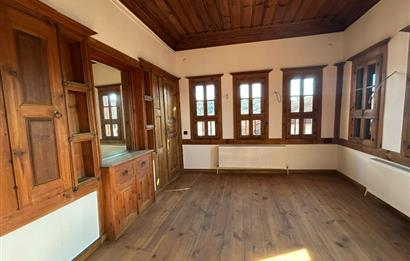 SAFRANBOLU ESKİ ÇARŞIDA RESTORASYONLU, BAHÇELİ SATILIK KONAK