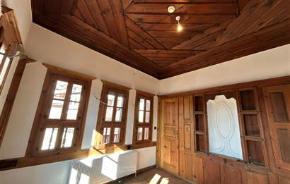 SAFRANBOLU ESKİ ÇARŞIDA RESTORASYONLU, BAHÇELİ SATILIK KONAK