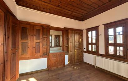 SAFRANBOLU ESKİ ÇARŞIDA RESTORASYONLU, BAHÇELİ SATILIK KONAK