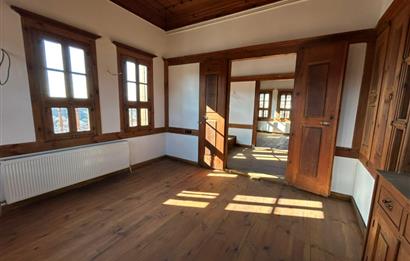 SAFRANBOLU ESKİ ÇARŞIDA RESTORASYONLU, BAHÇELİ SATILIK KONAK