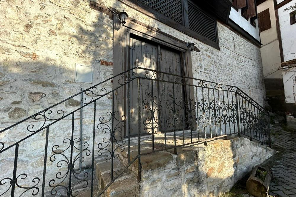 SAFRANBOLUDA TARİHİ SATILIK KONAK ÇARŞIYA YAKIN,MANZARALIBAHÇELİ