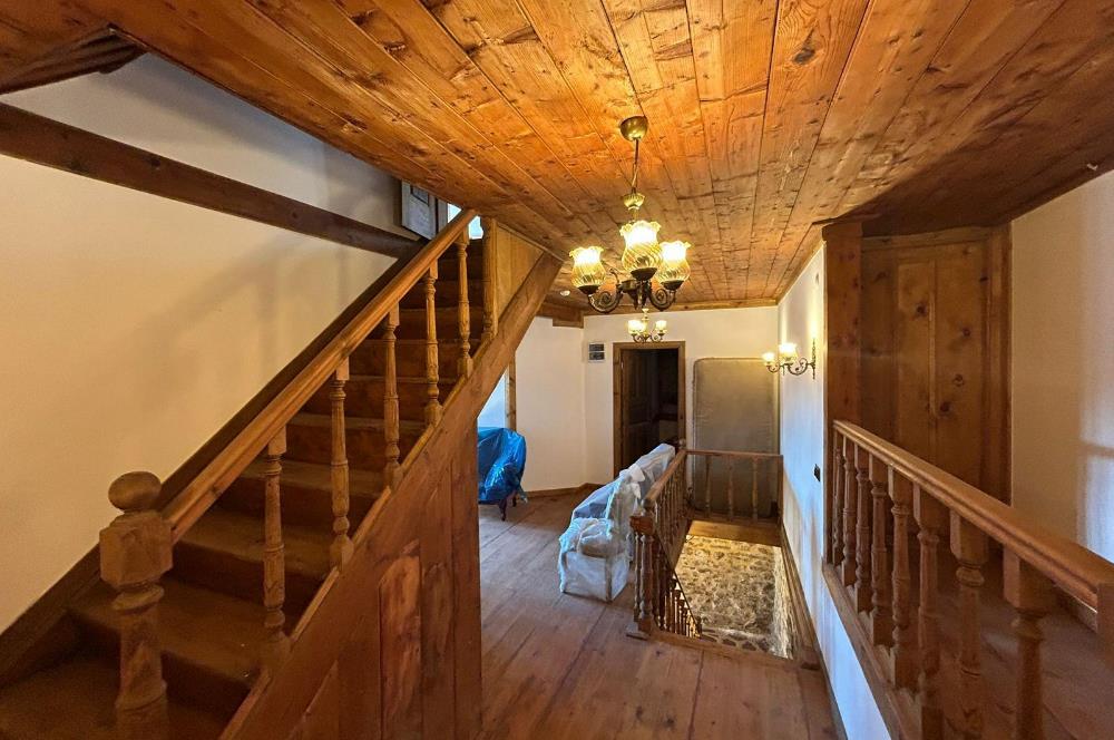 SAFRANBOLUDA TARİHİ SATILIK KONAK ÇARŞIYA YAKIN,MANZARALIBAHÇELİ