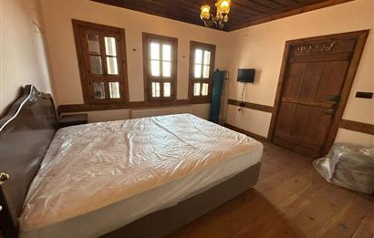 SAFRANBOLUDA TARİHİ SATILIK KONAK ÇARŞIYA YAKIN,MANZARALIBAHÇELİ