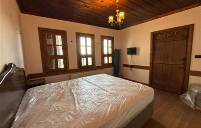 SAFRANBOLUDA TARİHİ SATILIK KONAK ÇARŞIYA YAKIN,MANZARALIBAHÇELİ